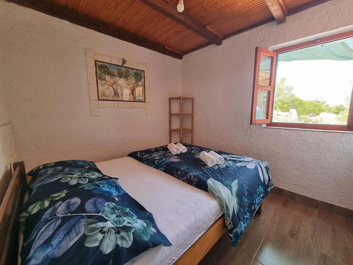 Robinson House Ruza Otel Neviđane 0*,  Hırvatistan